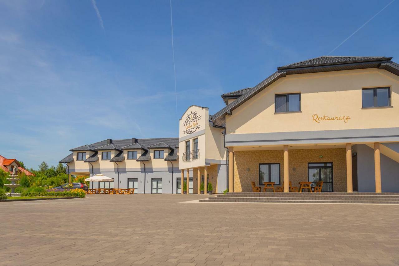 Siodme Niebo Hotell Kutno Exteriör bild