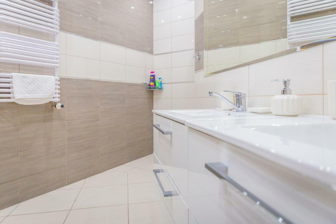 Siodme Niebo Hotell Kutno Exteriör bild
